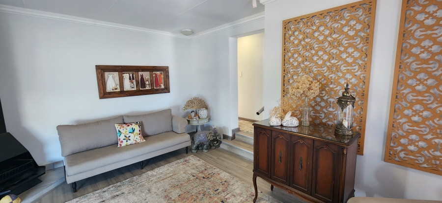 4 Bedroom Property for Sale in Dana Bay Western Cape